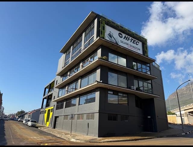 186M² BUILDING TO LET IN WOODSTOCK